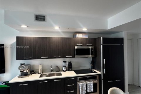 Condominio en venta en Miami, Florida, 1 dormitorio, 68.56 m2 № 2050984 - foto 8