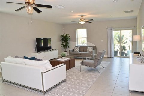 Villa ou maison à vendre à Riverview, Floride: 5 chambres, 273.97 m2 № 1597798 - photo 5