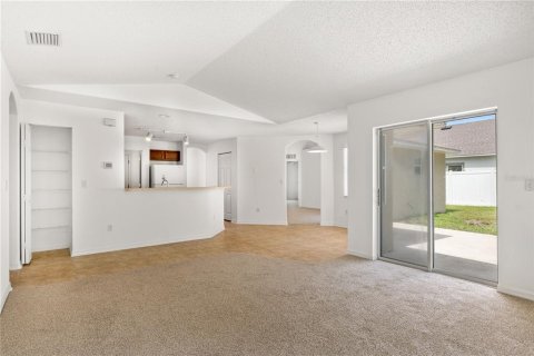 Casa en venta en Palm Coast, Florida, 3 dormitorios, 165.09 m2 № 1876235 - foto 8