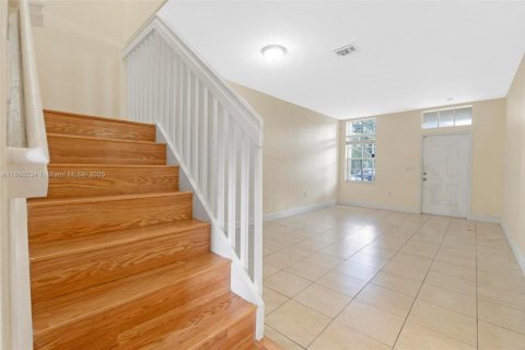 Снять в аренду таунхаус в Мирамар, Флорида 3 спальни, 155.05м2, № 2017352 - фото 7