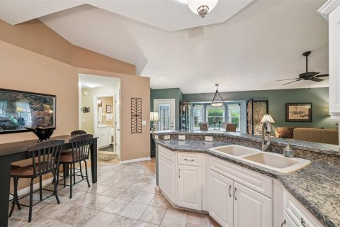 Copropriété à vendre à Sun City Center, Floride: 2 chambres, 121.98 m2 № 1906233 - photo 11