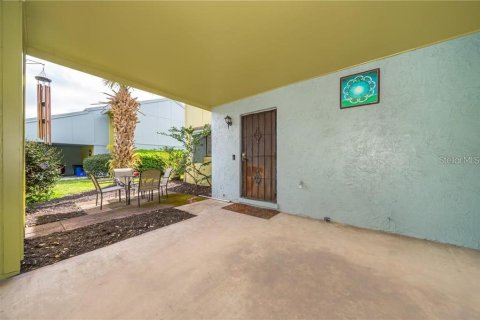 Townhouse in Winter Park, Florida 3 bedrooms, 146.79 sq.m. № 2101700 - photo 20