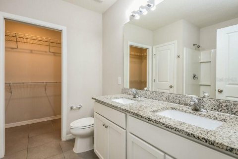 Casa en alquiler en Kissimmee, Florida, 4 dormitorios, 158.58 m2 № 1769976 - foto 12