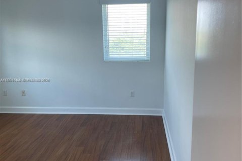 Condominio en alquiler en North Miami, Florida, 2 dormitorios, 163.79 m2 № 2065699 - foto 10