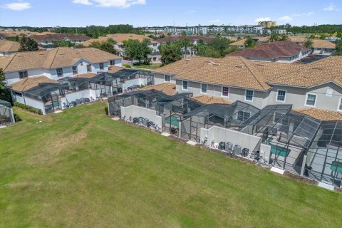 Adosado en venta en Kissimmee, Florida, 4 dormitorios, 177.81 m2 № 1894368 - foto 6