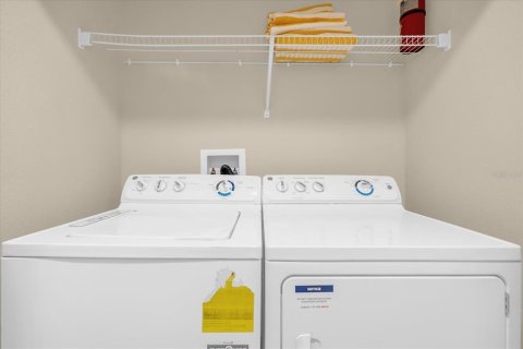 Adosado en venta en Kissimmee, Florida, 4 dormitorios, 177.81 m2 № 1894368 - foto 24