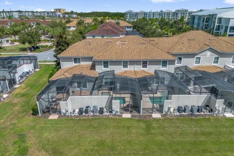 Adosado en venta en Kissimmee, Florida, 4 dormitorios, 177.81 m2 № 1894368 - foto 5