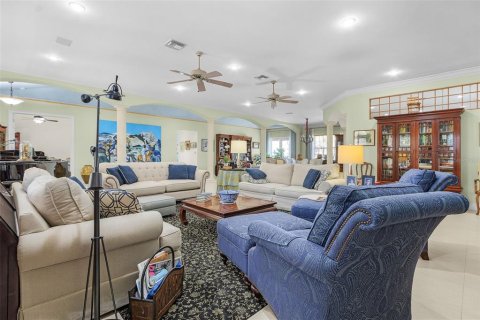 House in Port Charlotte, Florida 3 bedrooms, 335.01 sq.m. № 2136304 - photo 8