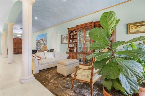 House in Port Charlotte, Florida 3 bedrooms, 335.01 sq.m. № 2136304 - photo 22