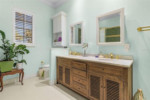 House in Port Charlotte, Florida 3 bedrooms, 335.01 sq.m. № 2136304 - photo 27