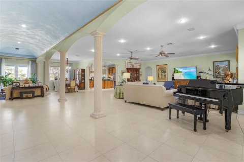 House in Port Charlotte, Florida 3 bedrooms, 335.01 sq.m. № 2136304 - photo 14