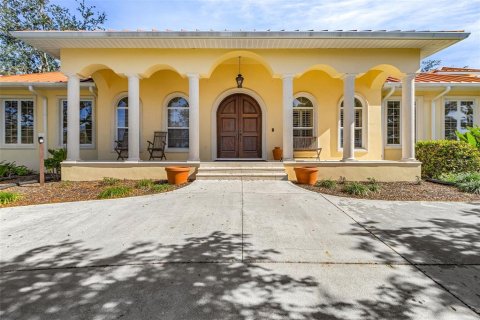 House in Port Charlotte, Florida 3 bedrooms, 335.01 sq.m. № 2136304 - photo 3