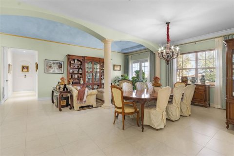 House in Port Charlotte, Florida 3 bedrooms, 335.01 sq.m. № 2136304 - photo 12