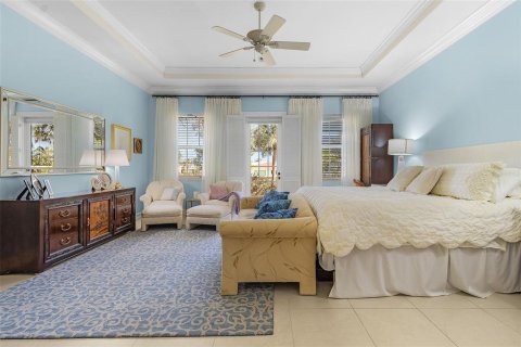 House in Port Charlotte, Florida 3 bedrooms, 335.01 sq.m. № 2136304 - photo 24