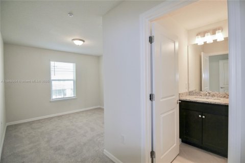 Купить виллу или дом в Клермон, Флорида 5 спален, 211.91м2, № 1980028 - фото 28