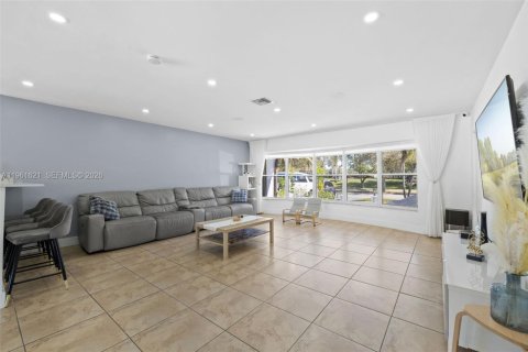 Villa ou maison à vendre à Hollywood, Floride: 3 chambres, 178.28 m2 № 2029041 - photo 22