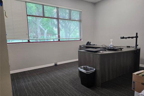 Propiedad comercial en venta en Oldsmar, Florida, 1606.37 m2 № 1760196 - foto 17