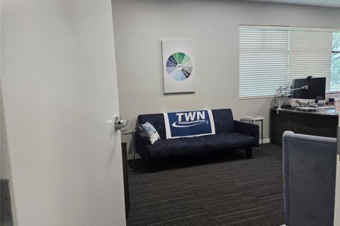 Propiedad comercial en venta en Oldsmar, Florida, 1606.37 m2 № 1760196 - foto 26