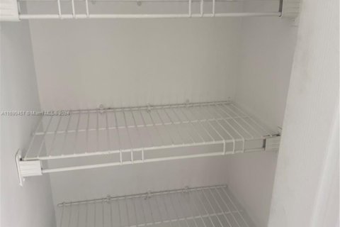 Adosado en alquiler en Lauderhill, Florida, 2 dormitorios, 94.76 m2 № 1729741 - foto 17