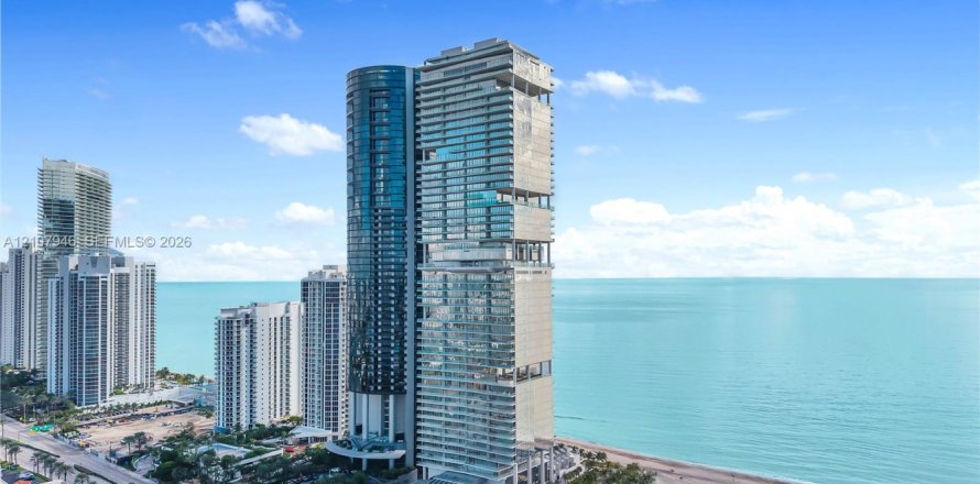 Condo à Sunny Isles Beach, Floride, 4 chambres  № 2429835