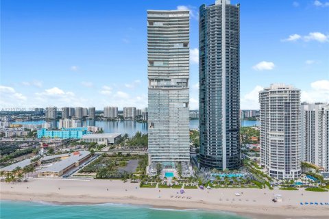 Copropriété à vendre à Sunny Isles Beach, Floride: 4 chambres, 302.12 m2 № 2429835 - photo 4