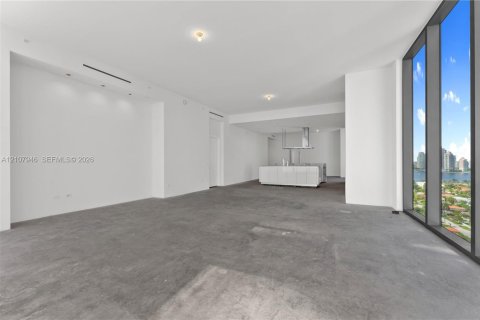Copropriété à vendre à Sunny Isles Beach, Floride: 4 chambres, 302.12 m2 № 2429835 - photo 13