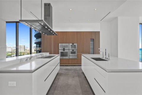 Copropriété à vendre à Sunny Isles Beach, Floride: 4 chambres, 302.12 m2 № 2429835 - photo 8
