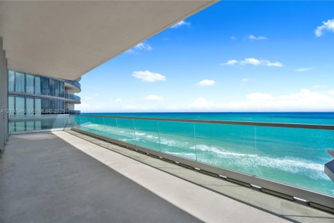 Copropriété à vendre à Sunny Isles Beach, Floride: 4 chambres, 302.12 m2 № 2429835 - photo 21