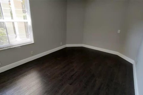 House in Weston, Florida 4 bedrooms, 182.37 sq.m. № 1730758 - photo 19