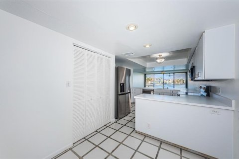 Купить кондоминиум в Галфпорта, Флорида 6 комнат, 131.46м2, № 1545305 - фото 30