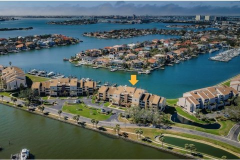 Купить кондоминиум в Галфпорта, Флорида 6 комнат, 131.46м2, № 1545305 - фото 2