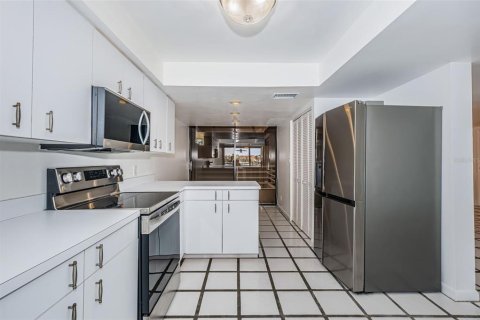 Купить кондоминиум в Галфпорта, Флорида 6 комнат, 131.46м2, № 1545305 - фото 27