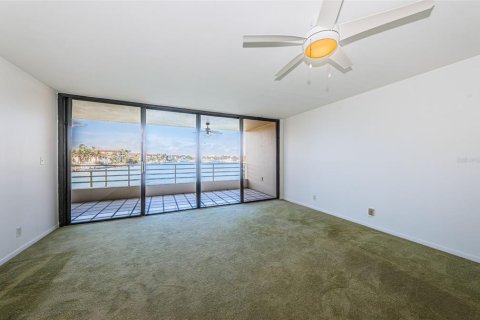 Купить кондоминиум в Галфпорта, Флорида 6 комнат, 131.46м2, № 1545305 - фото 17