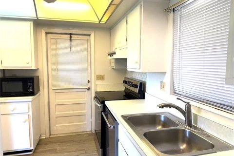 Copropriété à vendre à Sarasota, Floride: 2 chambres, 105.07 m2 № 1903202 - photo 6