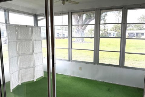 Copropriété à vendre à Sarasota, Floride: 2 chambres, 105.07 m2 № 1903202 - photo 12