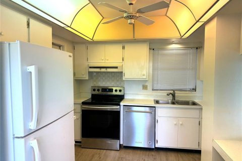 Copropriété à vendre à Sarasota, Floride: 2 chambres, 105.07 m2 № 1903202 - photo 4