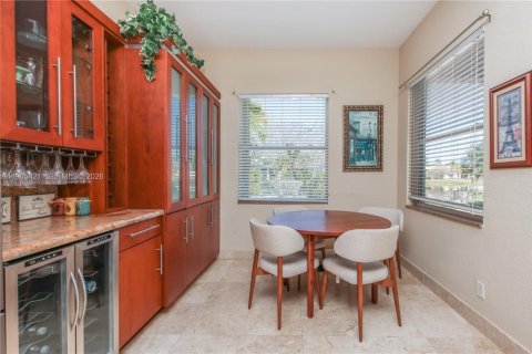 Купить виллу или дом в Уэстон, Флорида 3 спальни, 175.4м2, № 2027012 - фото 14