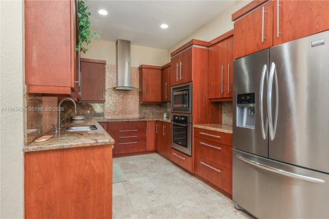 Купить виллу или дом в Уэстон, Флорида 3 спальни, 175.4м2, № 2027012 - фото 13