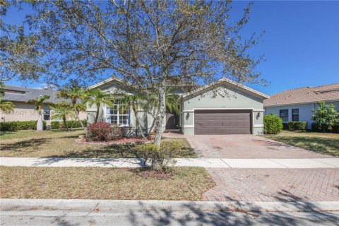 Купить виллу или дом в Уэстон, Флорида 3 спальни, 175.4м2, № 2027012 - фото 4