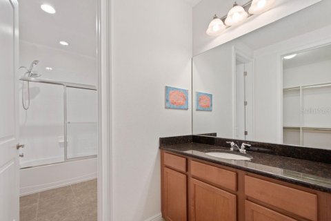 House in Windermere, Florida 6 bedrooms, 464.42 sq.m. № 2151691 - photo 23