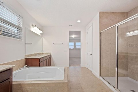 House in Windermere, Florida 6 bedrooms, 464.42 sq.m. № 2151691 - photo 29
