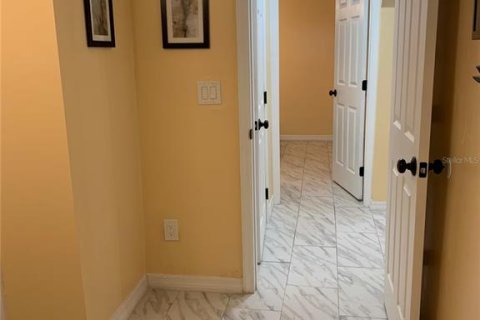 Commercial property in Jacksonville, Florida 4 bedrooms, 199.93 sq.m. № 2393972 - photo 21