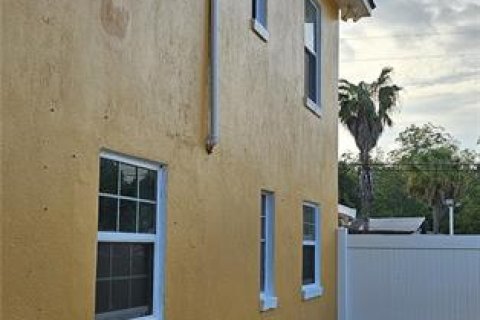 Commercial property in Jacksonville, Florida 4 bedrooms, 199.93 sq.m. № 2393972 - photo 7