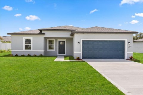 House in Ocala, Florida 4 bedrooms, 173.26 sq.m. № 1780247 - photo 1