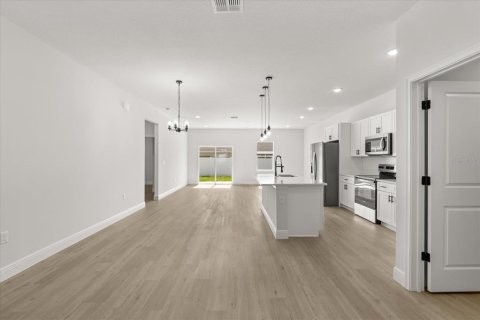 House in Ocala, Florida 4 bedrooms, 173.26 sq.m. № 1780247 - photo 5