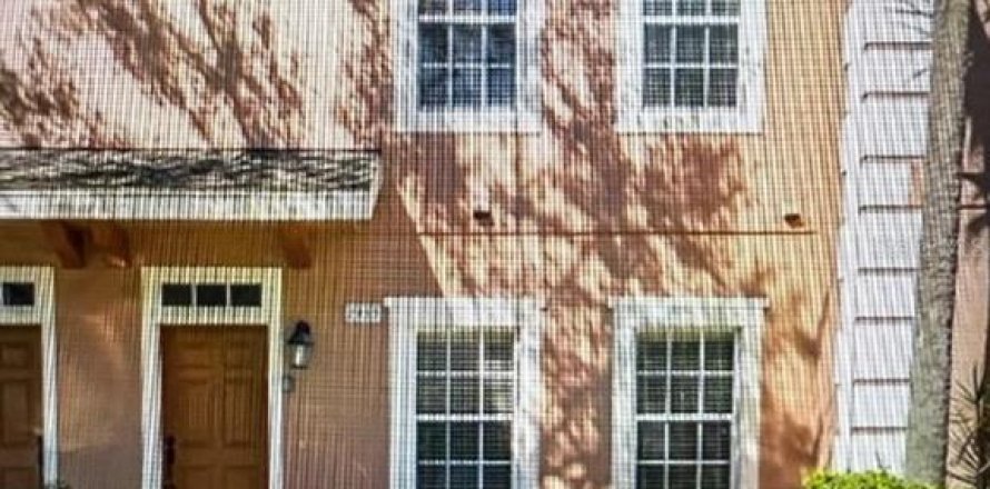 Adosado en Kissimmee, Florida 4 dormitorios, 130.06 m2 № 1909205