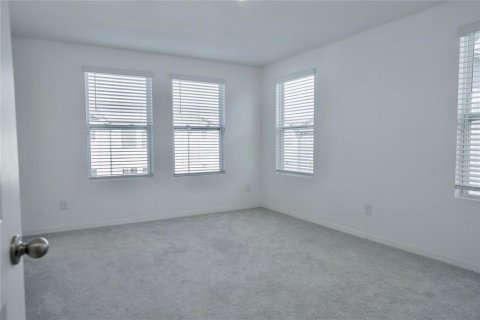 Townhouse in Orlando, Florida 3 bedrooms, 208.84 sq.m. № 1893726 - photo 3