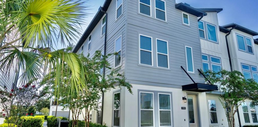 Townhouse in Orlando, Florida 3 bedrooms, 208.84 sq.m. № 1893726