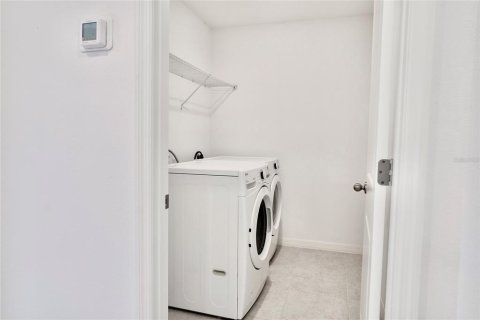 Townhouse in Orlando, Florida 3 bedrooms, 208.84 sq.m. № 1893726 - photo 20