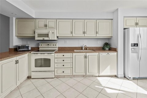 Condominio en alquiler en Longboat Key, Florida, 2 dormitorios, 142.23 m2 № 1834925 - foto 9